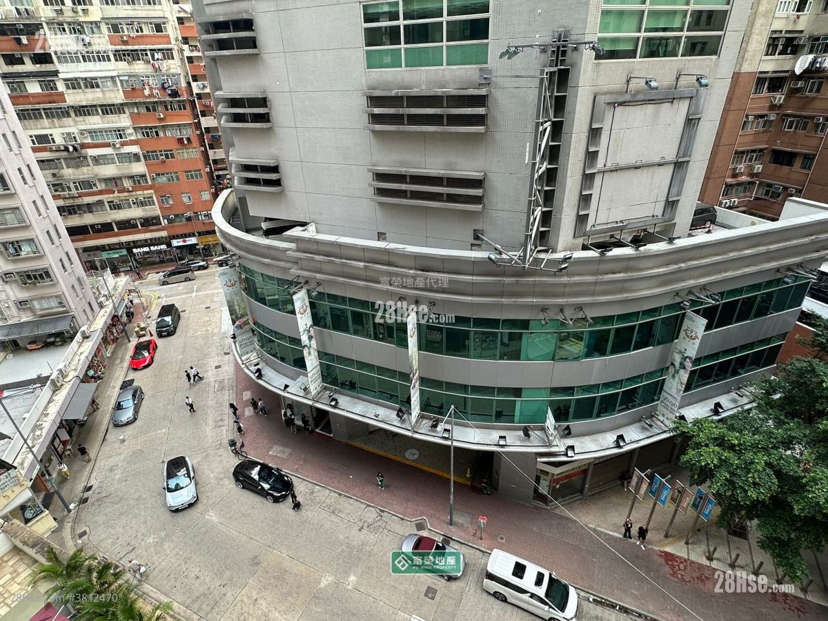 Uptify Sell Studio , 1 Bathroom 172 ft²