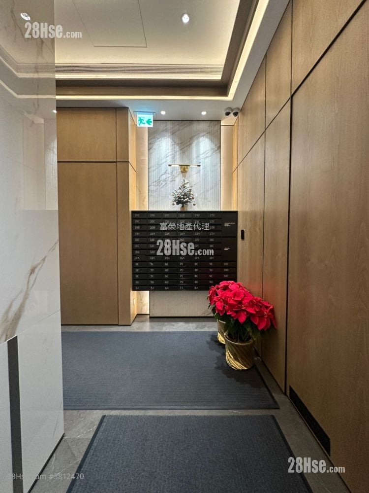 Uptify Sell Studio , 1 Bathroom 172 ft²