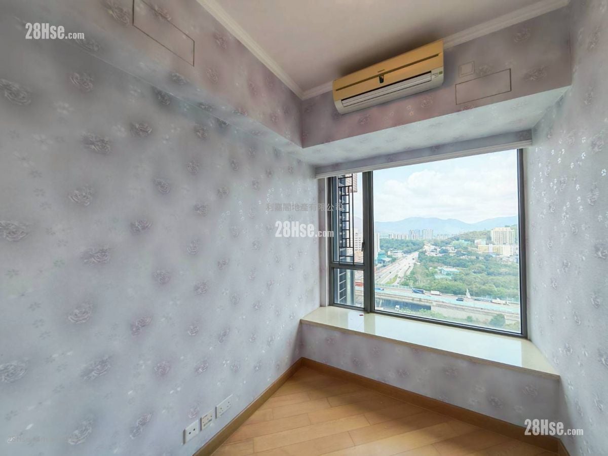 Yoho Midtown Rental 1,026 ft²