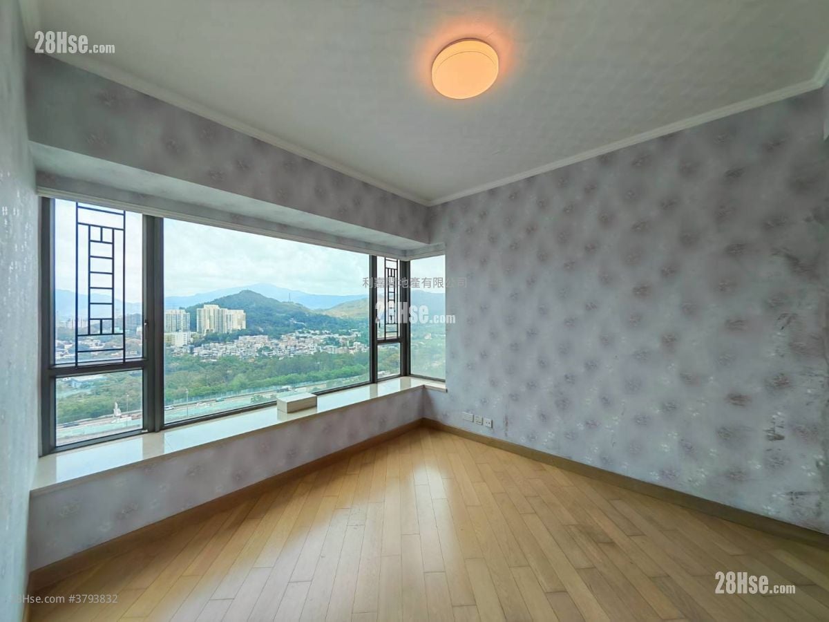 Yoho Midtown Rental 1,026 ft²