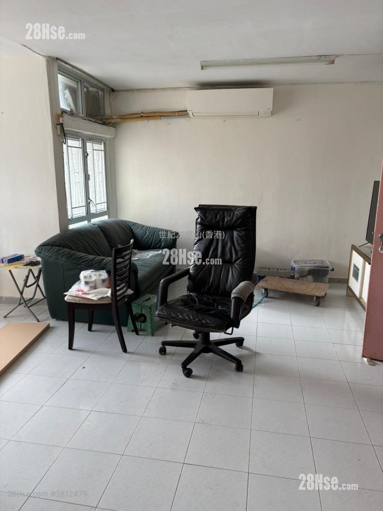Fung Tak Estate Sell 1 Bedroom , 1 Bathroom 443 ft²