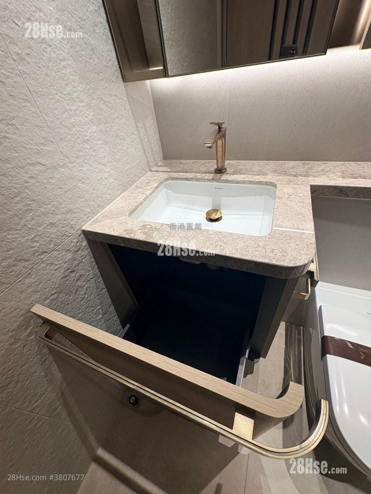 101 Kings Road 租盘 2 房 , 1 浴室 376 平方尺