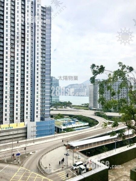 都会轩 售盘 2 房 492 平方尺