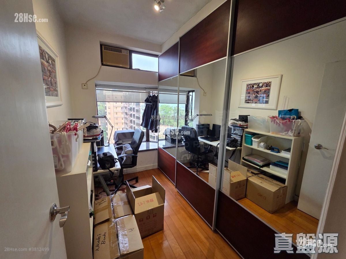 大埔宝马山 售盘 3 房 , 3 浴室 942 平方尺