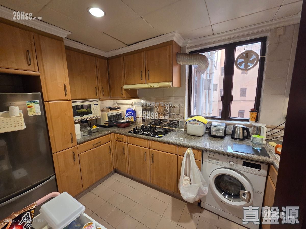 大埔宝马山 售盘 3 房 , 3 浴室 942 平方尺