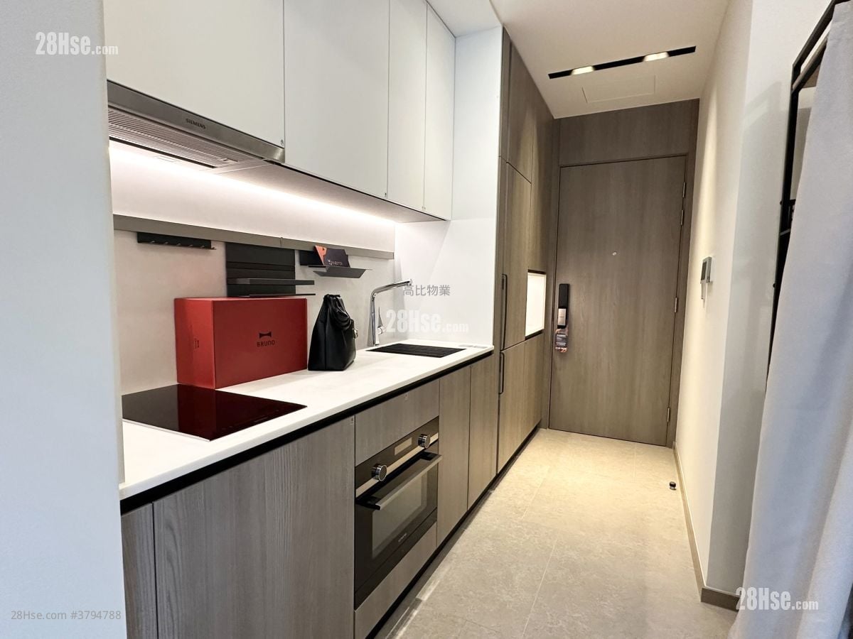 Kennedy 38 租盘 开放式间隔 , 1 浴室 264 平方尺