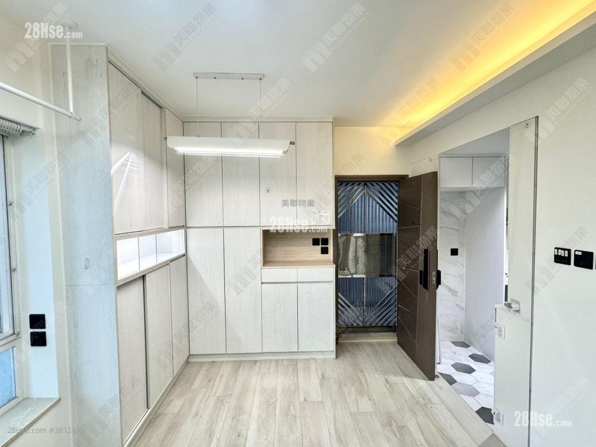 翠林花园 租盘 2 房 330 平方尺