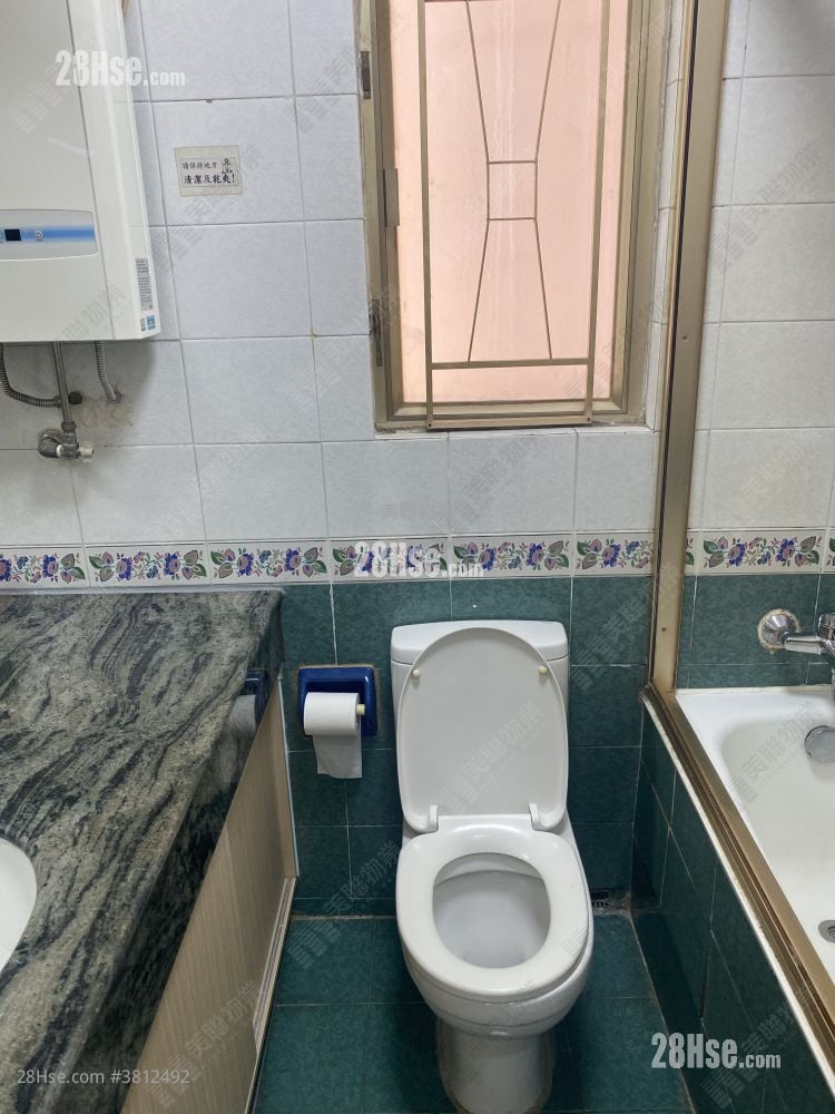 碧湖花园 售盘 2 房 400 平方尺