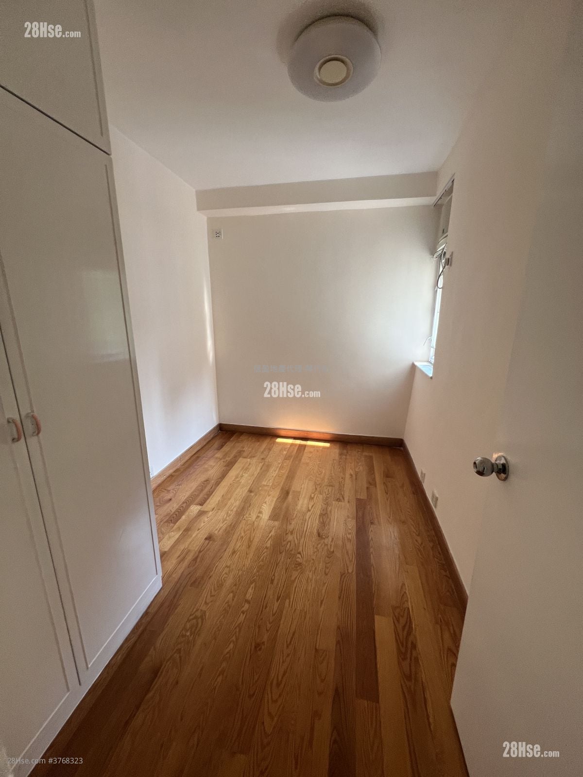 Bedford Gardens Rental 3 Bedrooms , 1 Bathroom 597 ft²