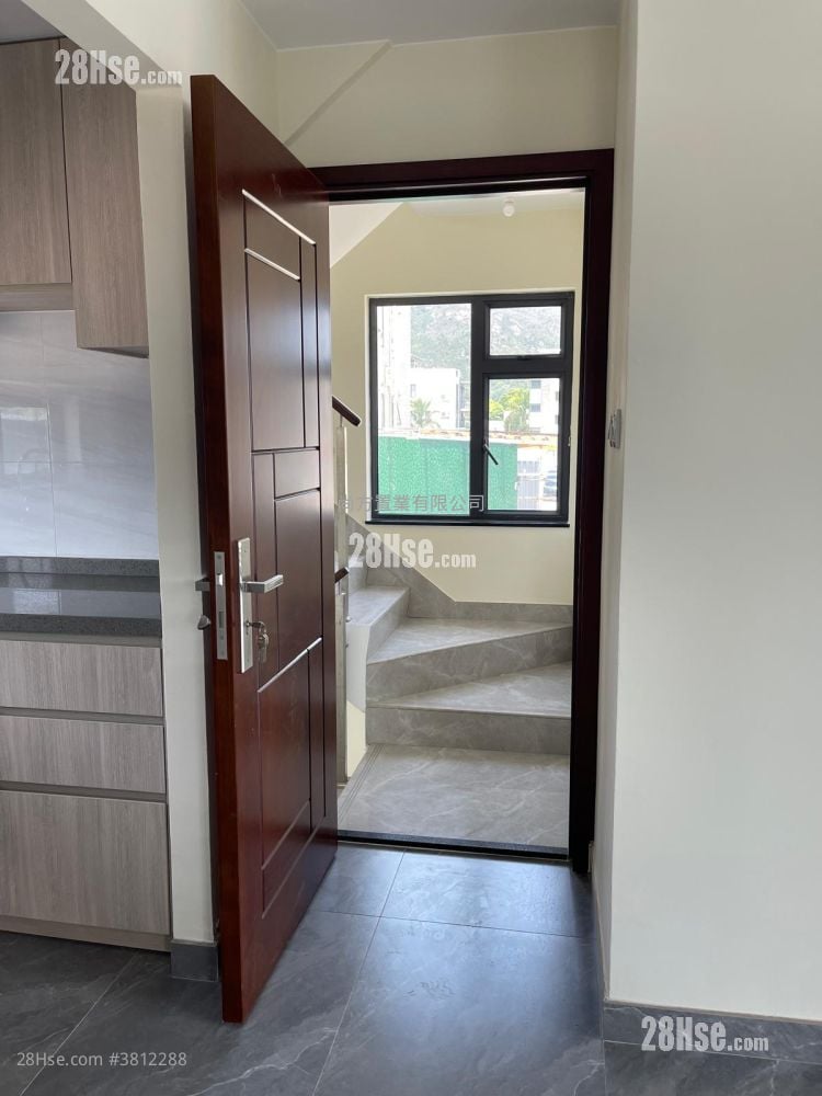 Village Sell 3 Bedrooms , 2 Bathrooms 700 ft²