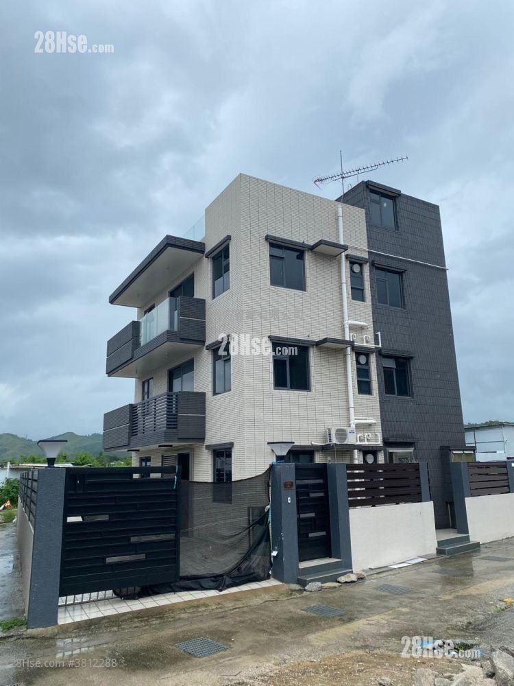 Village Sell 3 Bedrooms , 2 Bathrooms 700 ft²