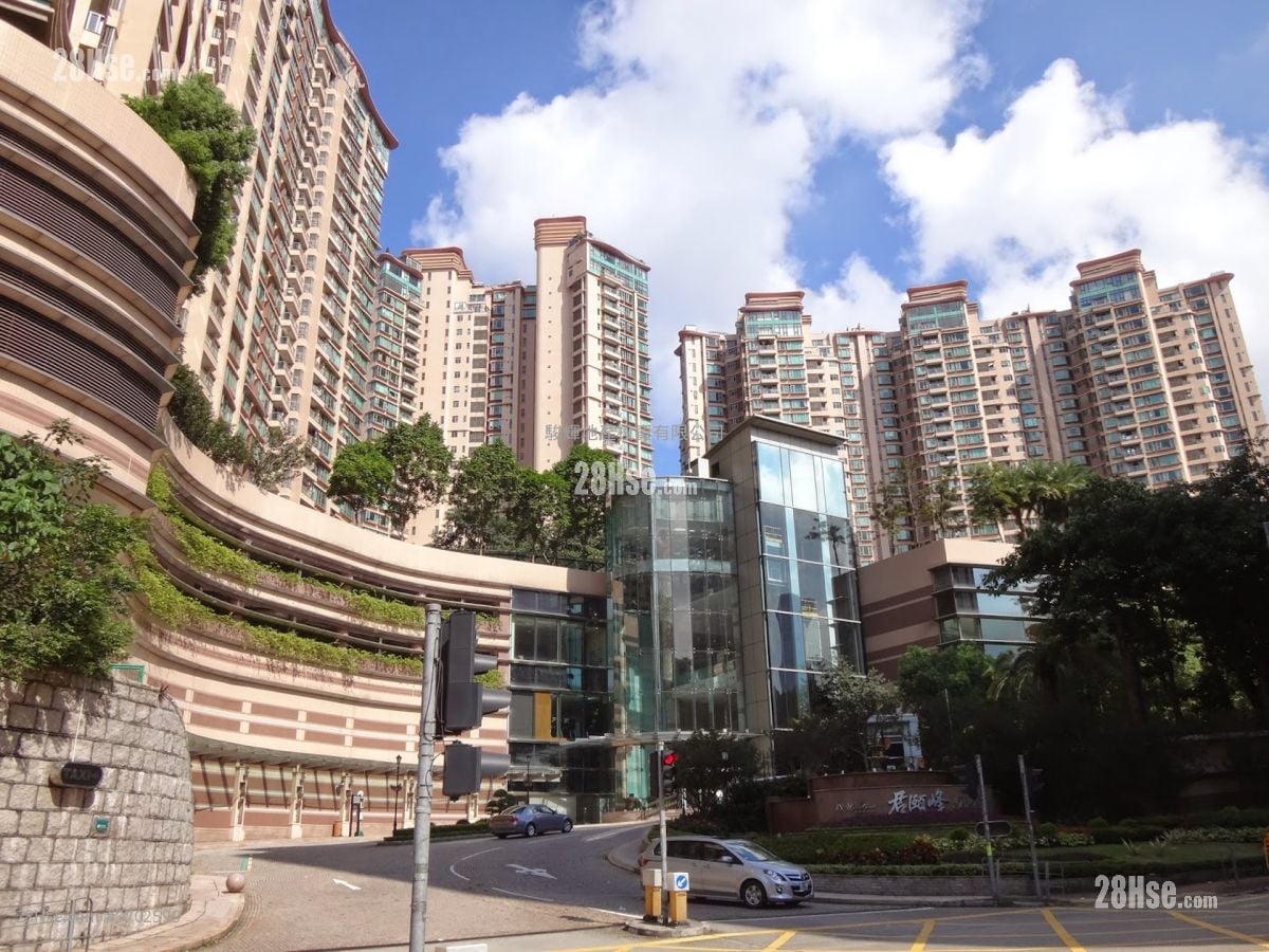 Parc Palais Rental 3 Bedrooms , 2 Bathrooms 829 ft²