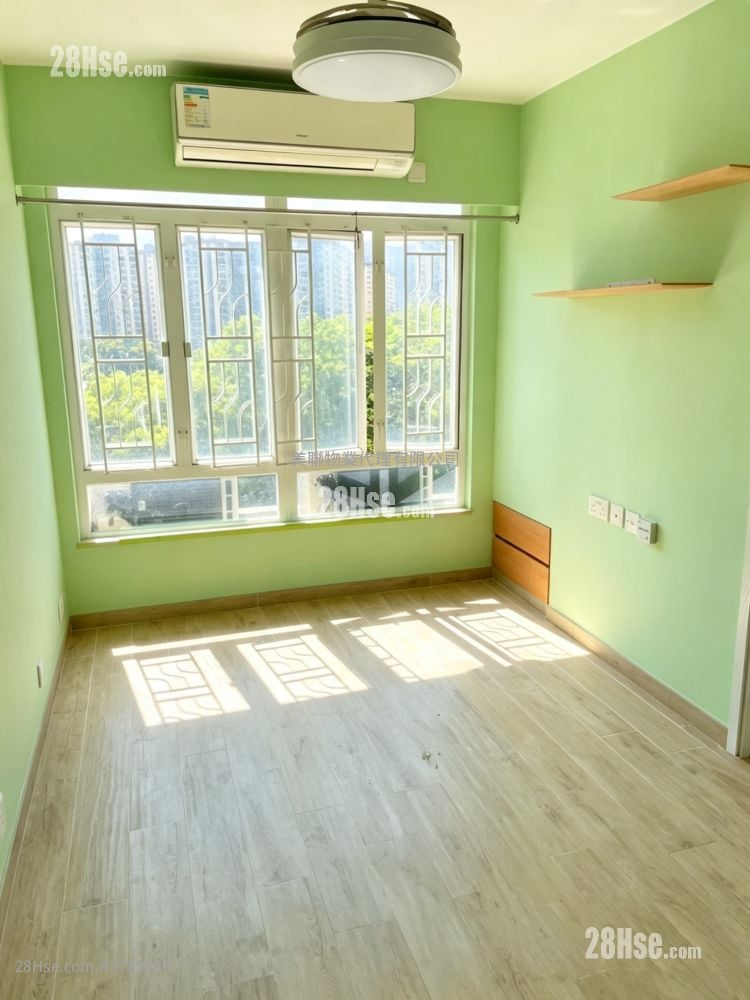 Ching Lai Court Sell 2 Bedrooms , 1 Bathroom 403 ft²