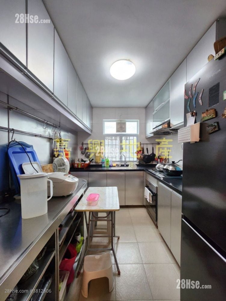 Hilltop Garden Sell 3 Bedrooms , 3 Bathrooms