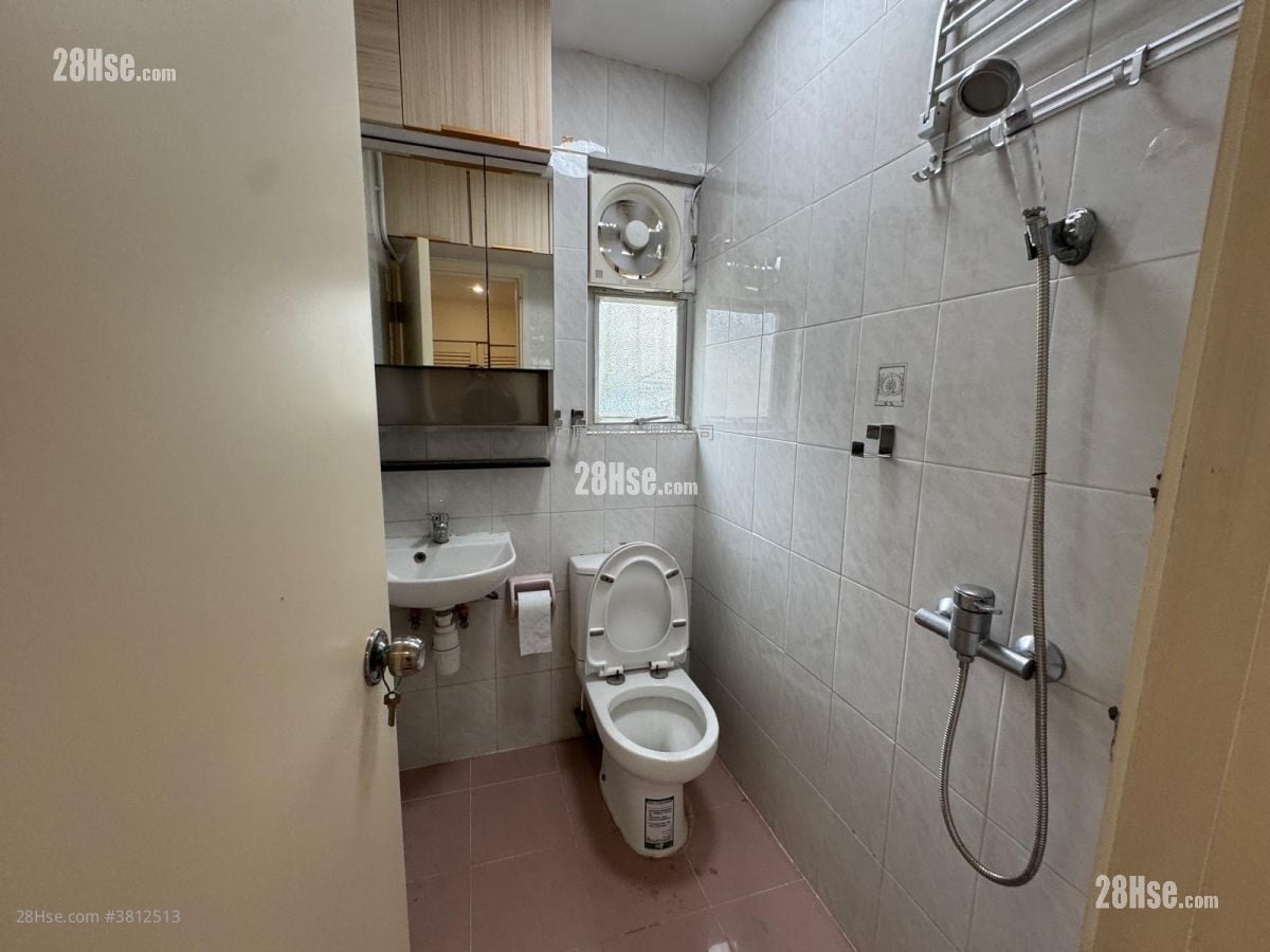 錦繡花園 租盤 848 平方呎