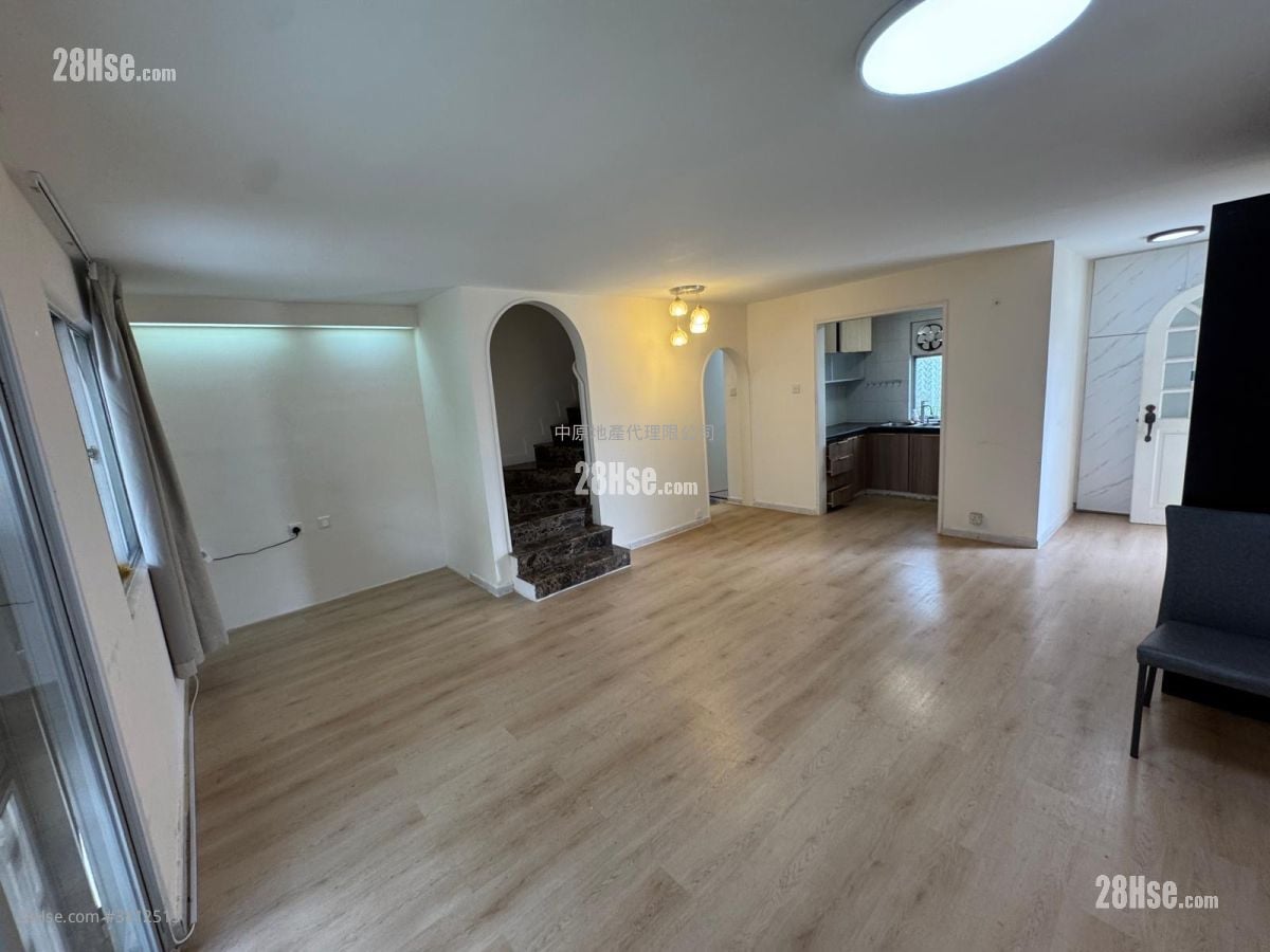 錦繡花園 租盤 848 平方呎