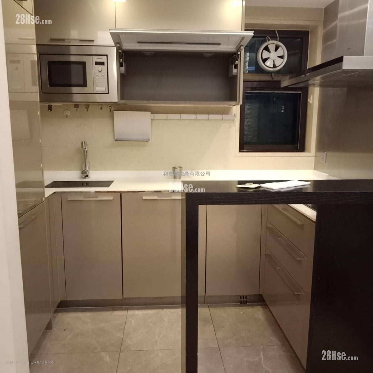 One Regent Place Sell 3 Bedrooms , 1 Bathroom 600 ft²