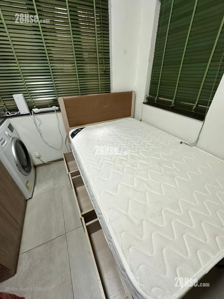 Lai Chi Building Rental Studio , 1 Bathroom 120 ft²