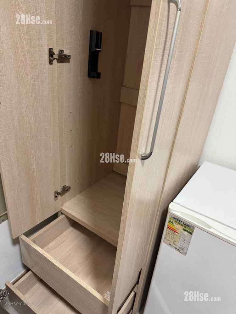 Lai Chi Building Rental Studio , 1 Bathroom 120 ft²