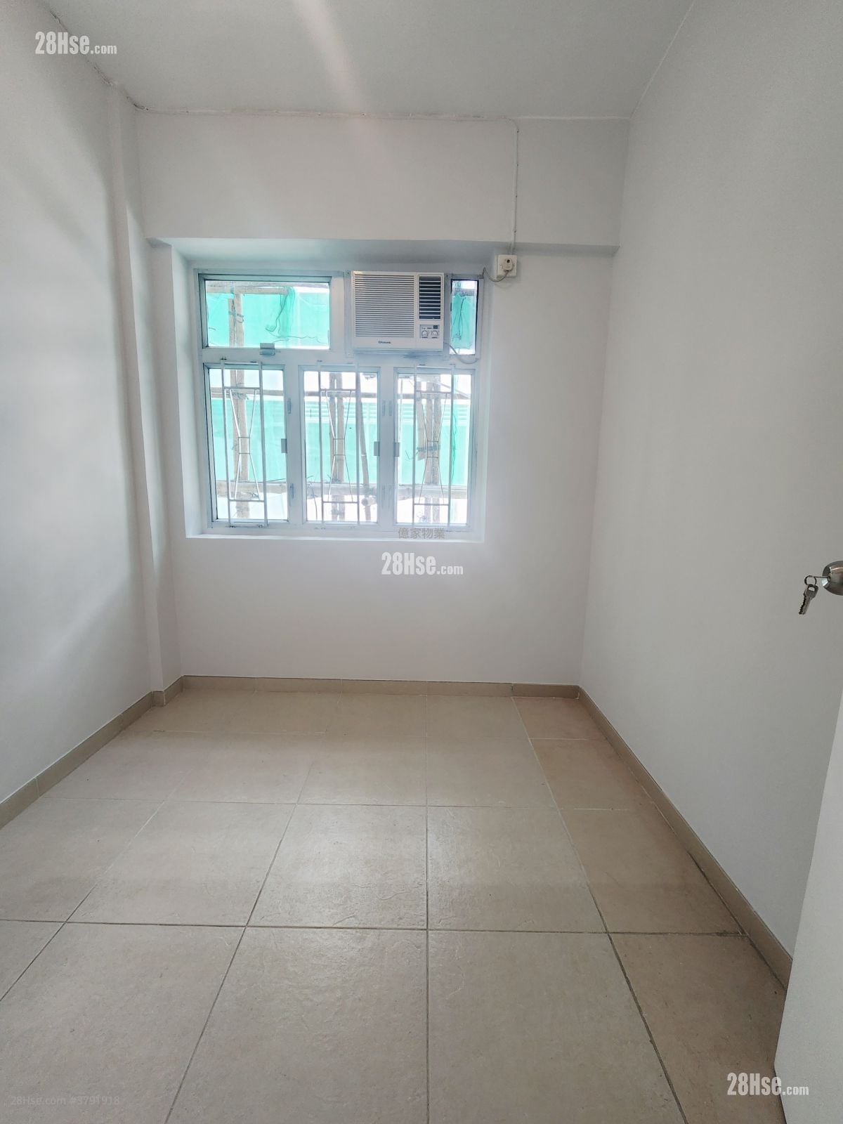 Kam Hoi Mansion Rental 2 Bedrooms , 1 Bathroom 375 ft²