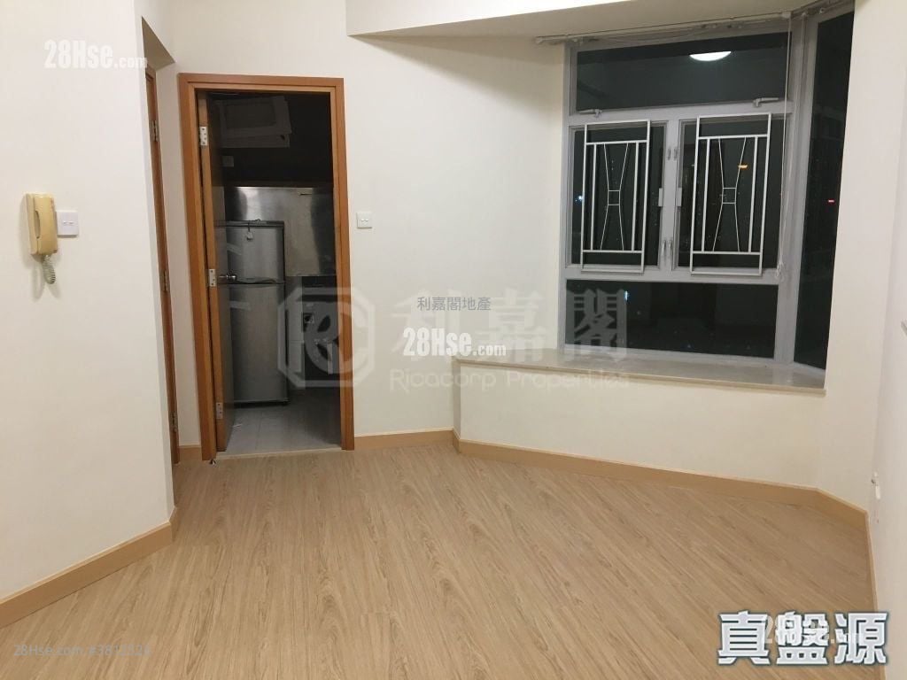 Genius Court Sell 1 Bedroom , 1 Bathroom 316 ft²