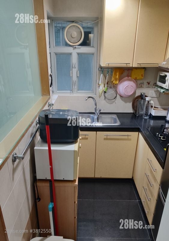 新都城 租盘 3 房 , 2 浴室 526 平方尺