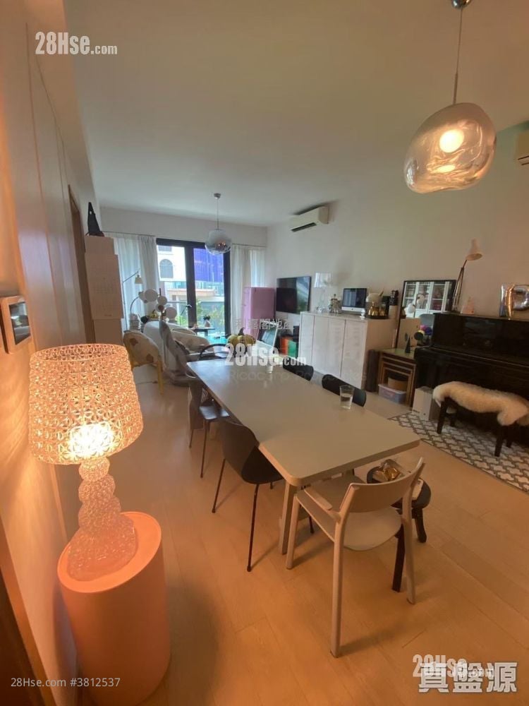 The Bloomsway Sell 4 Bedrooms 1,398 ft²