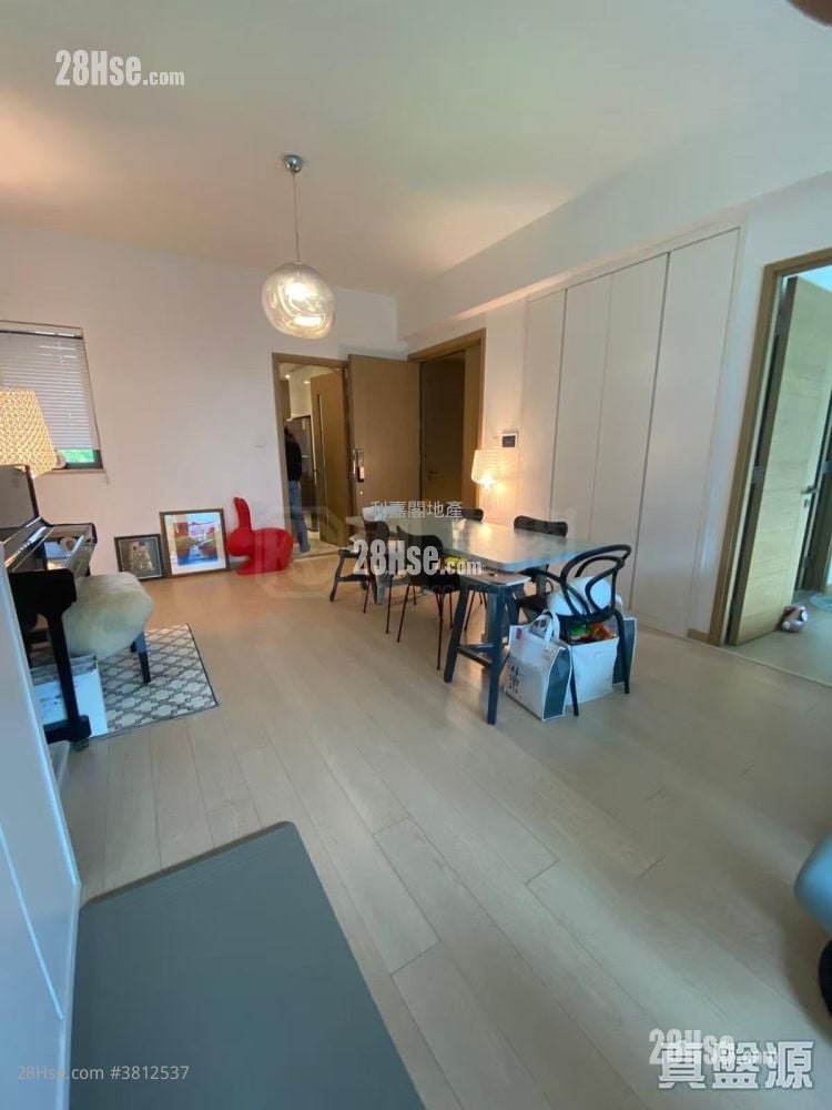 The Bloomsway Sell 4 Bedrooms 1,398 ft²