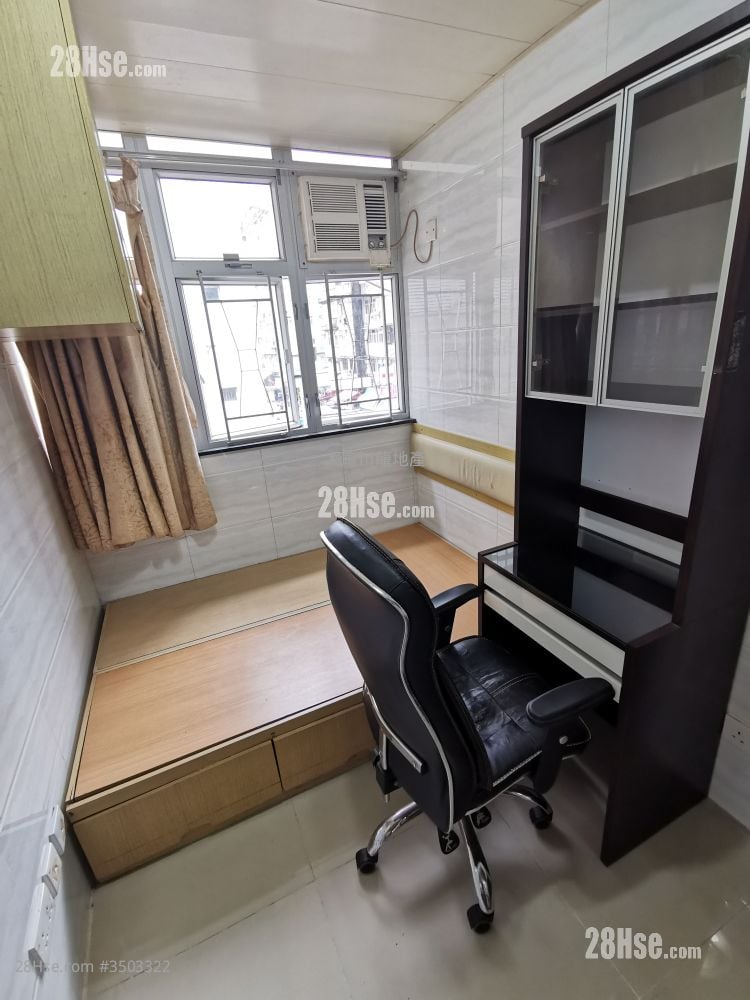 唐樓 租盤 開放式間隔 , 1 浴室 130 平方呎