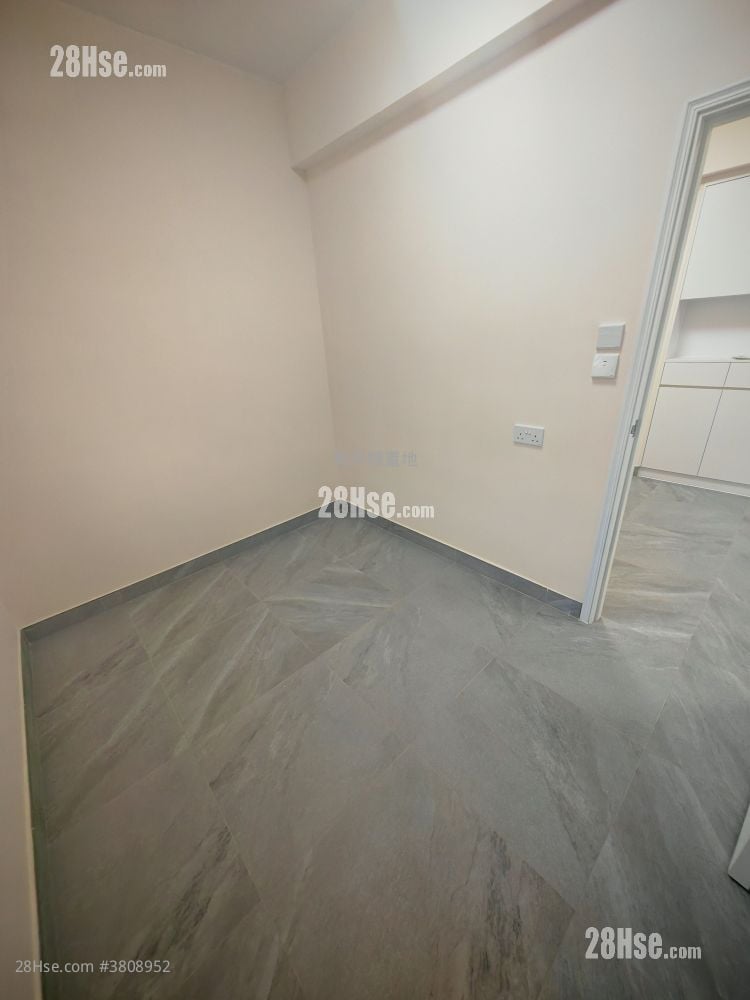 Tse Wan Mansion Rental 2 Bedrooms , 1 Bathroom 374 ft²