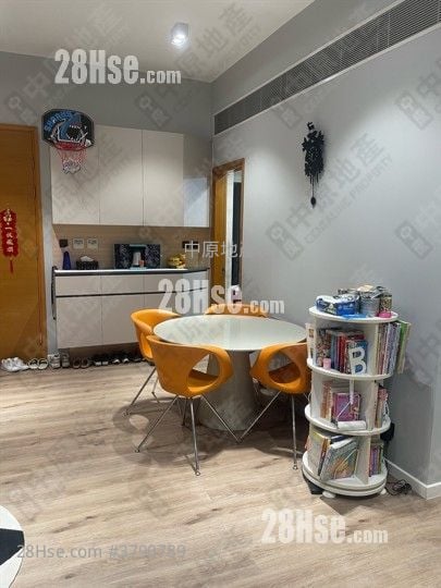 Peak One Sell 3 Bedrooms 1,084 ft²