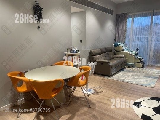 Peak One Sell 3 Bedrooms 1,084 ft²