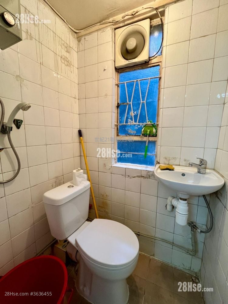 Wo On Building Sell 1 Bedroom , 1 Bathroom 333 ft²