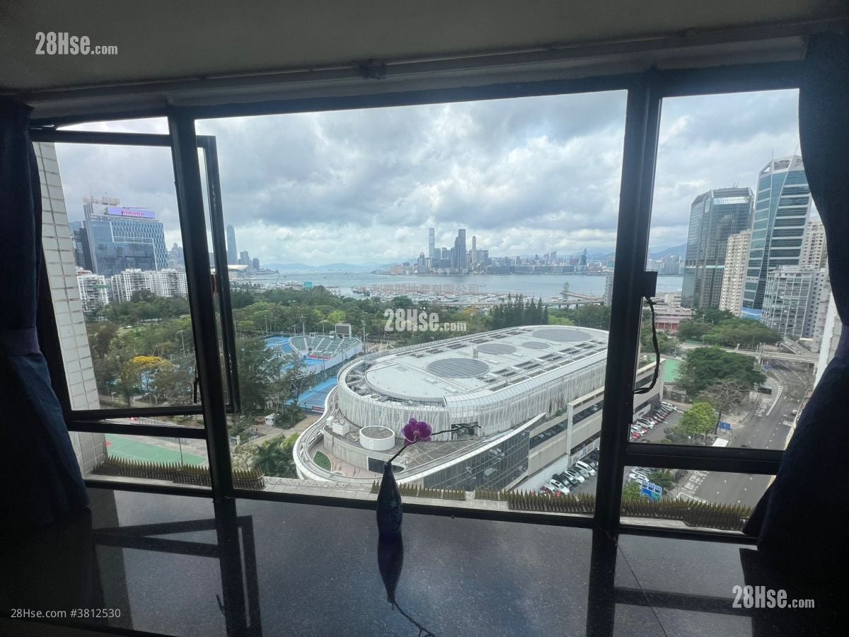 Park Towers Sell 3 Bedrooms , 3 Bathrooms 998 ft²