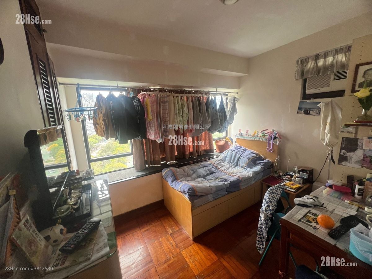 Park Towers Sell 3 Bedrooms , 3 Bathrooms 998 ft²