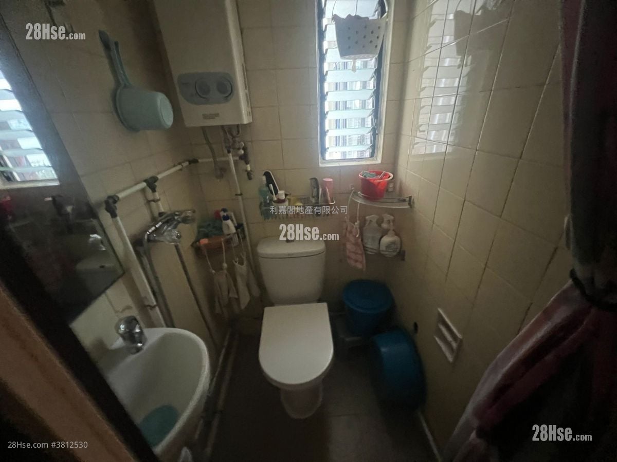 Park Towers Sell 3 Bedrooms , 3 Bathrooms 998 ft²