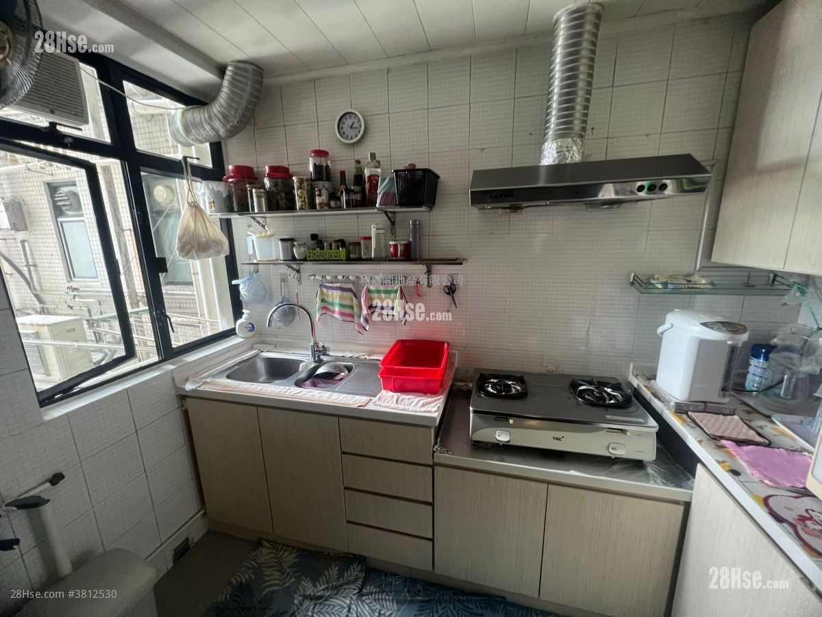 Park Towers Sell 3 Bedrooms , 3 Bathrooms 998 ft²