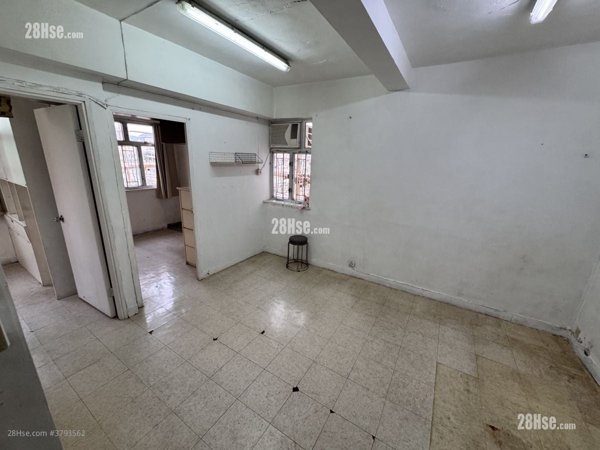 安和园 售盘 3 房 , 1 浴室 420 平方尺