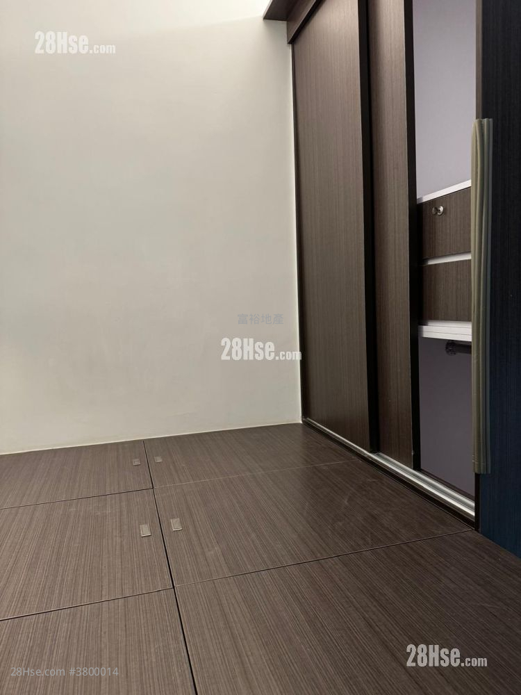 Man King Building Rental Studio , 1 Bathroom 195 ft²