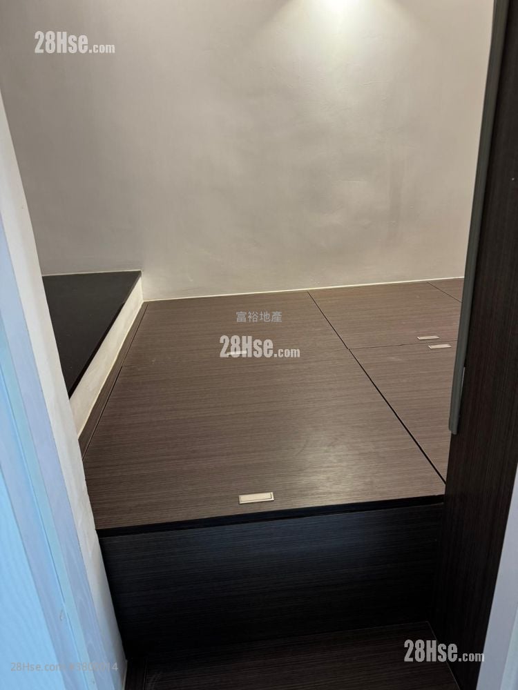 Man King Building Rental Studio , 1 Bathroom 195 ft²