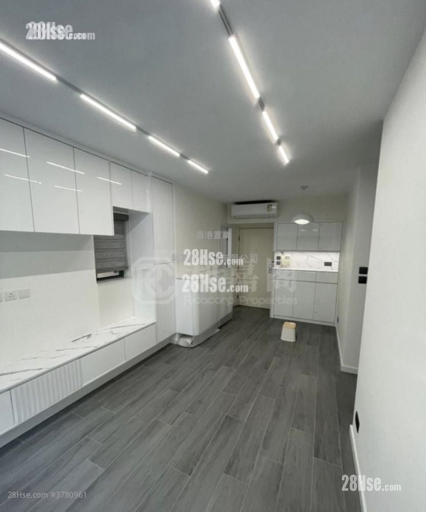 Aquamarine Rental 2 Bedrooms , 1 Bathroom 497 ft²