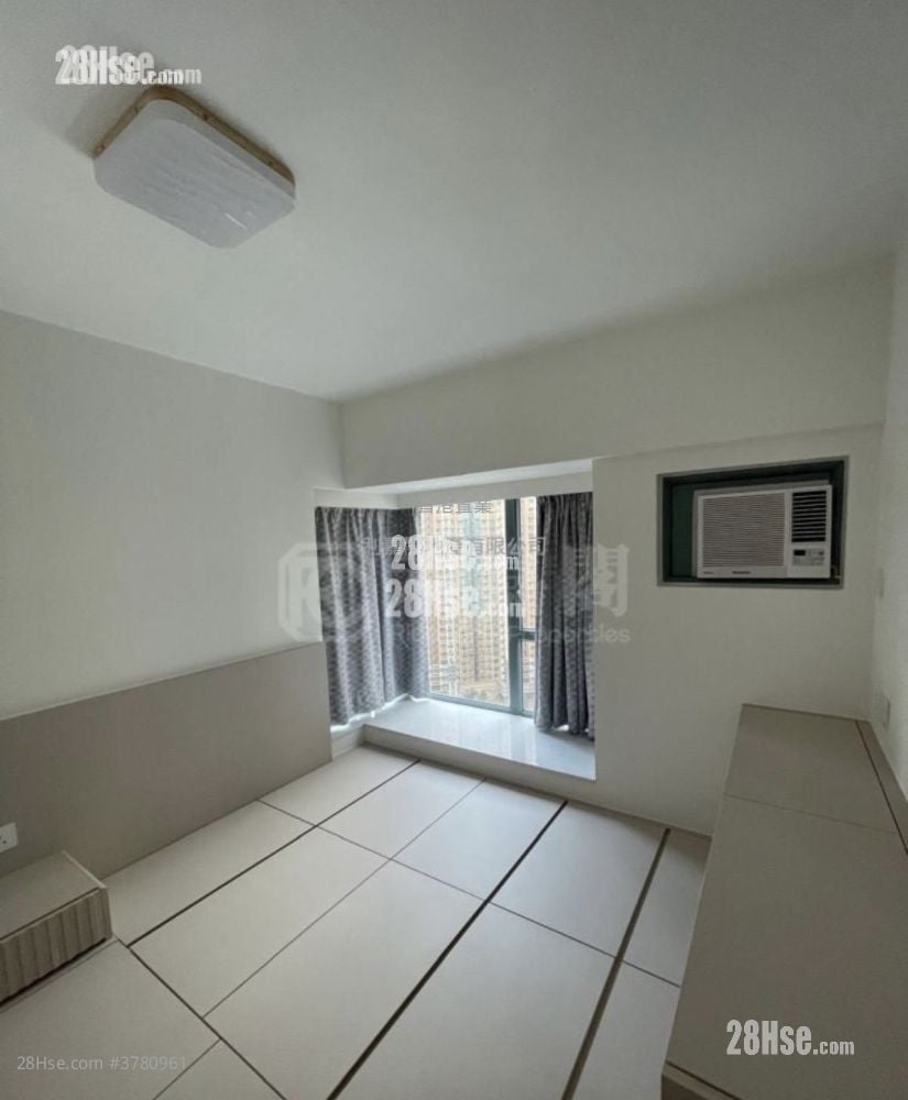 Aquamarine Rental 2 Bedrooms , 1 Bathroom 497 ft²