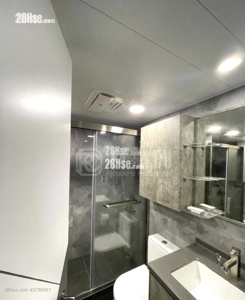 Aquamarine Rental 2 Bedrooms , 1 Bathroom 497 ft²