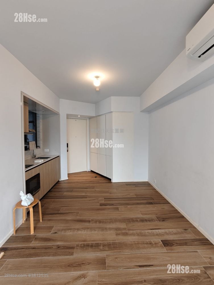 The Carmel Rental 587 ft²