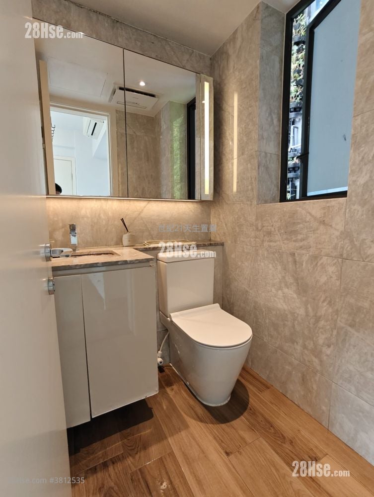 The Carmel Rental 587 ft²