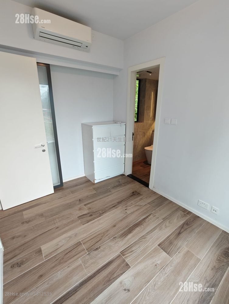 The Carmel Rental 587 ft²