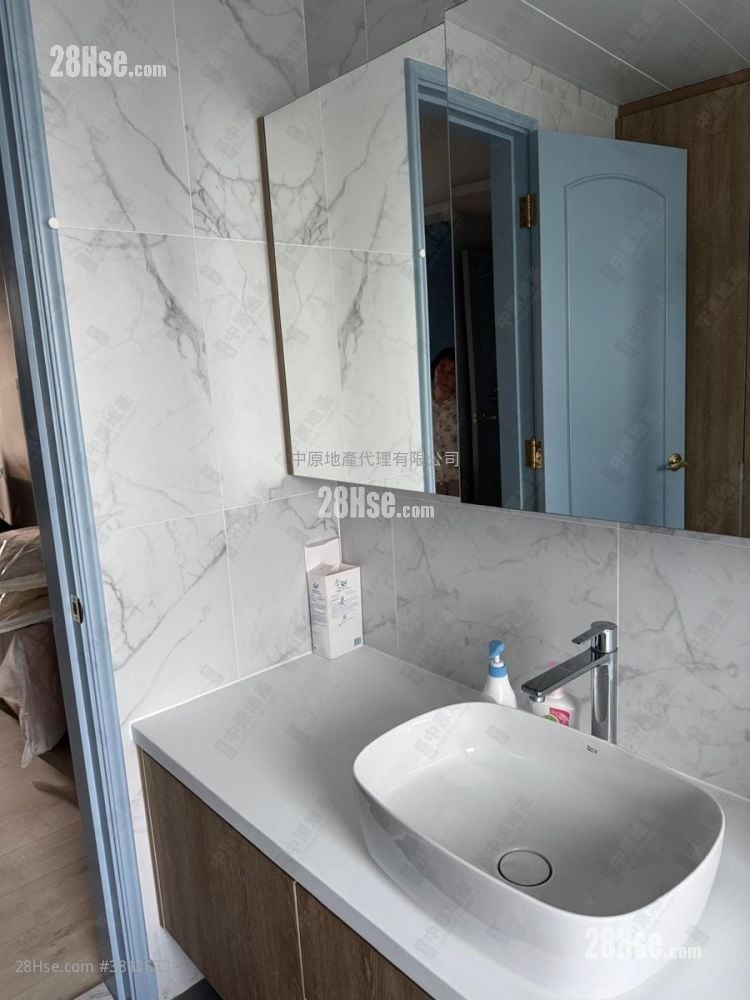 Symphony Bay Sell 4 Bedrooms , 2 Bathrooms 1,326 ft²