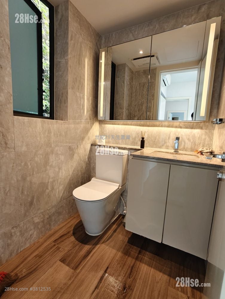 The Carmel Rental 587 ft²