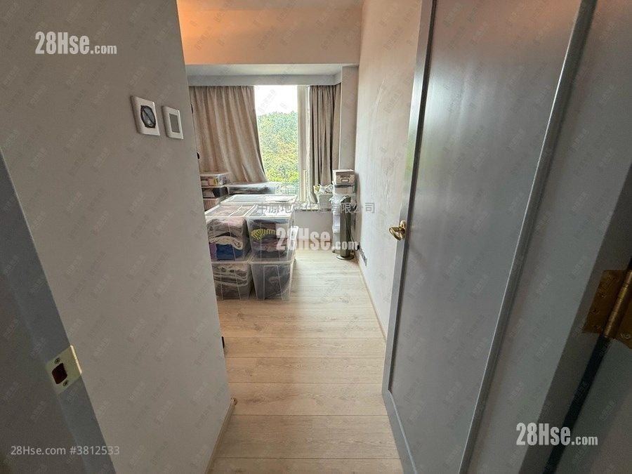 Symphony Bay Sell 4 Bedrooms , 2 Bathrooms 1,326 ft²