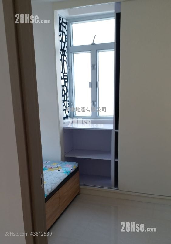 Lee Ga Building Rental 1 Bedroom , 1 Bathroom 300 ft²